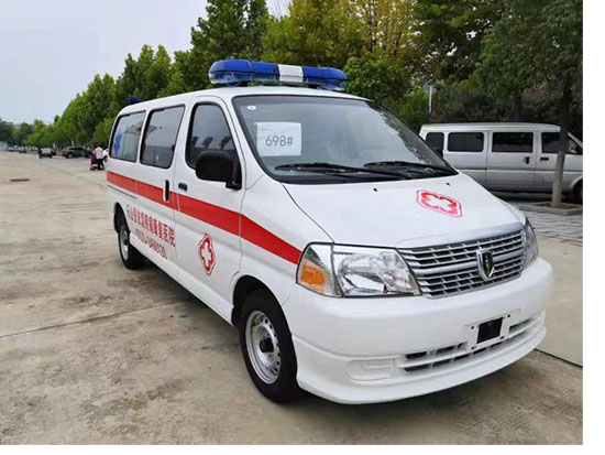 國(guó)六金杯新快運(yùn)救護(hù)車(chē)