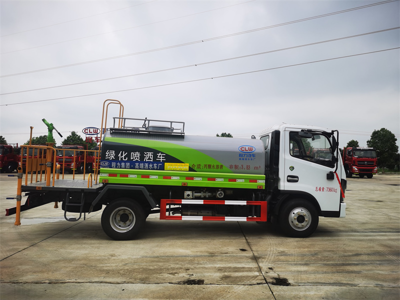 國(guó)六5立方東風(fēng)D6 灑水車(chē)